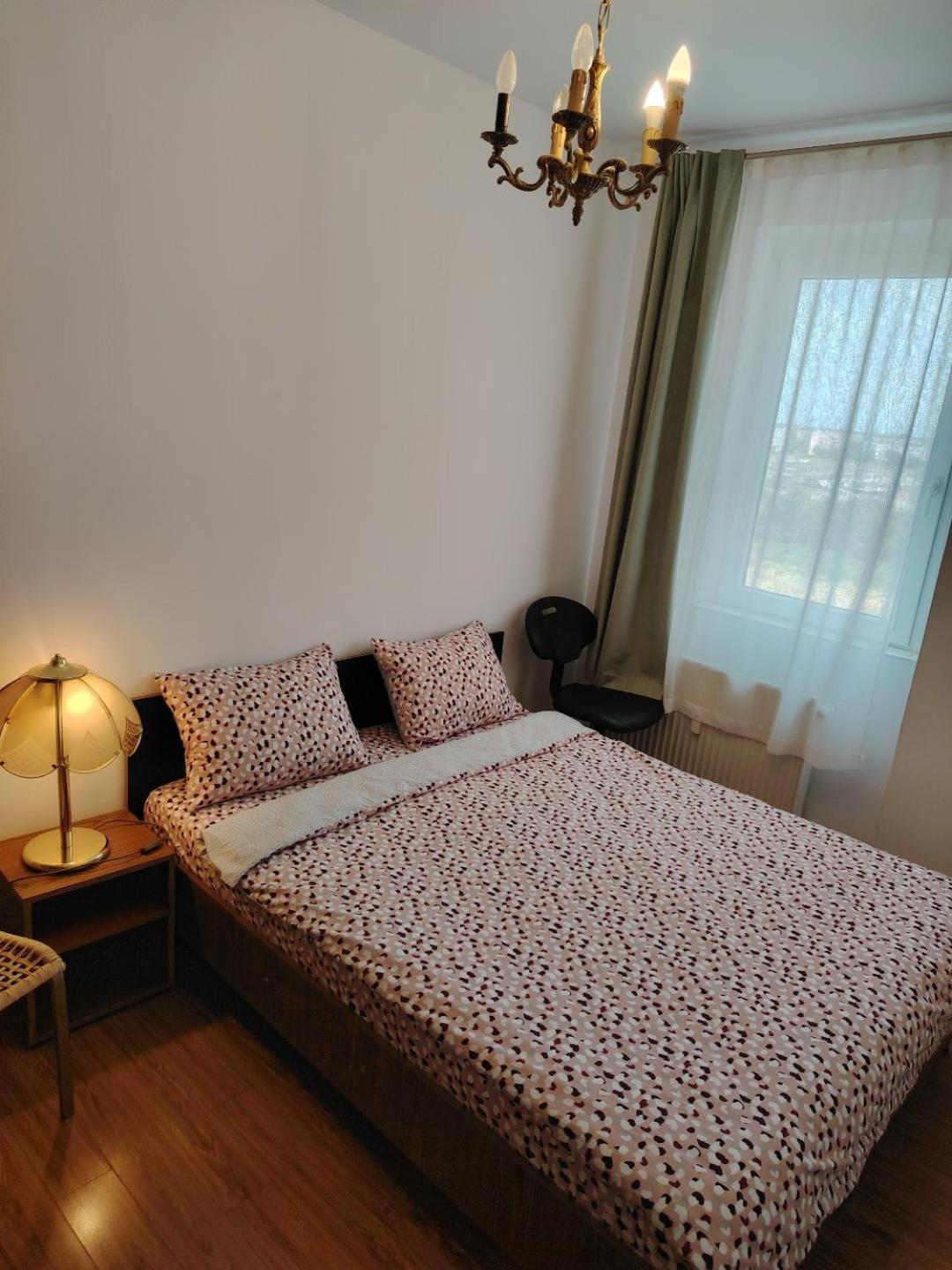 Arad Chic Apartament Uta Exteriér fotografie